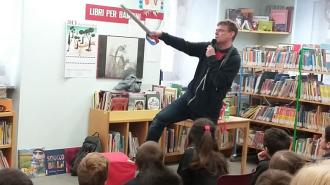 2 maggio 2016: Luigi Dal Cin incontra i bambini della scuola primaria